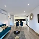 Da Rocha Twins 2 With Pool By Homing Portimão